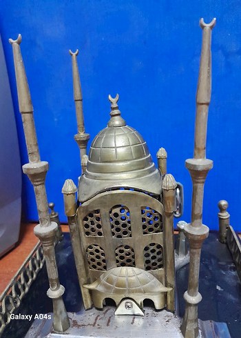  Beden altın Renk ..pirinç tasarım Altın Renkli Minareli Biblo..Ağır bir ürün