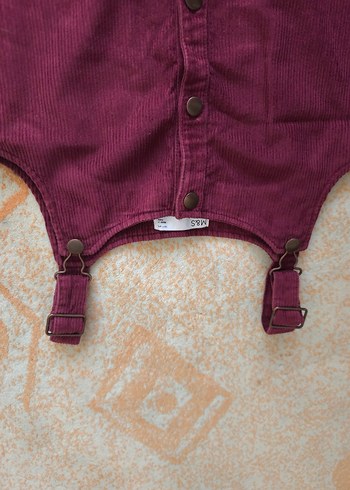 Bordo Düğmeli Askılı Kız Elbisesi - Görsel 3