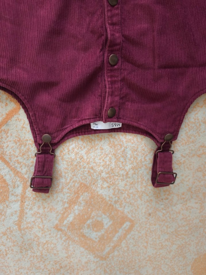 Bordo Düğmeli Askılı Kız Elbisesi - Görsel 3