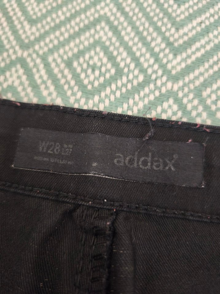 Kadın Siyah Elastik Kumaş Pantolon - Görsel 2