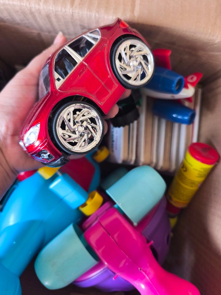 Renkli Karışık Oyuncak Kutusu - Görsel 4