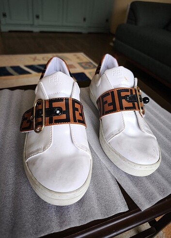 37 Beden Fendi ayakkabı