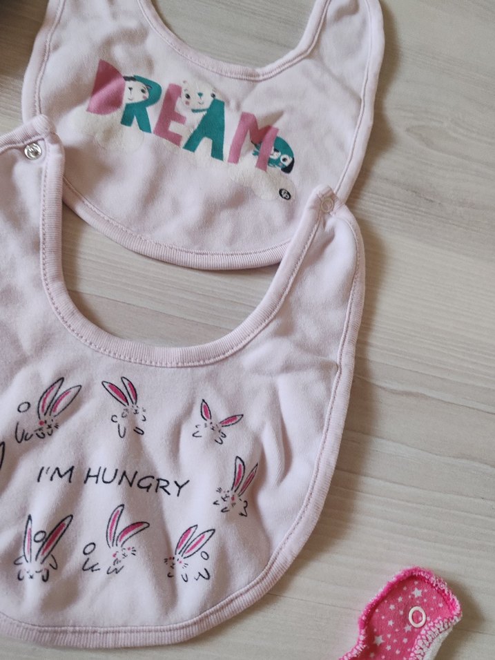 Nakışlı Pembe Bebek Önlüğü Seti - Görsel 5