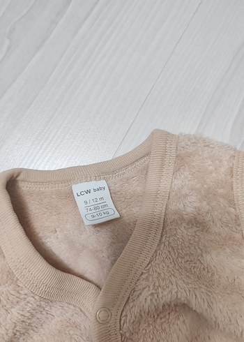 Kız Çocuk Bej Düğmeli Yelek - Görsel 3