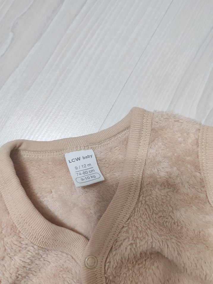 Kız Çocuk Bej Düğmeli Yelek - Görsel 3