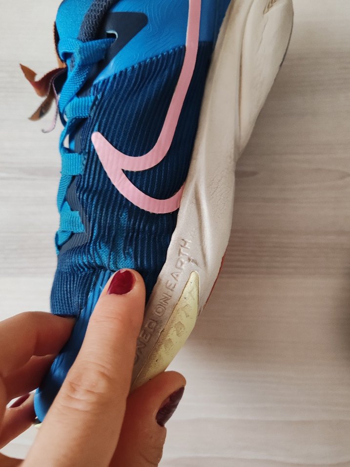 Renkli Bağcıklı Kayışlı Basketbol Ayakkabısı - Görsel 4