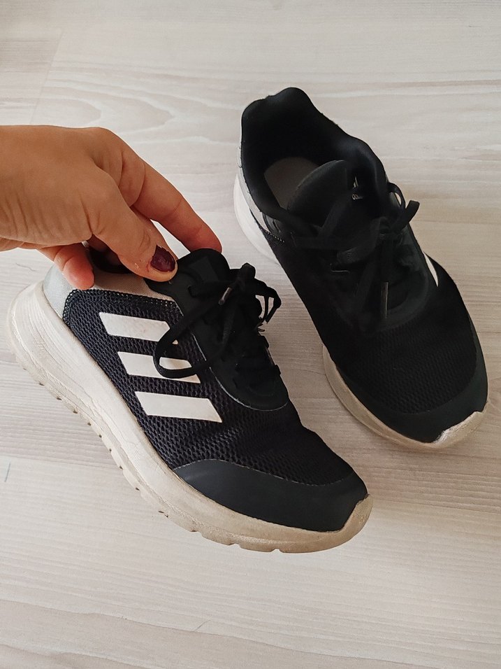 Kadın Siyah Bağcıklı Spor Ayakkabı - Görsel 3