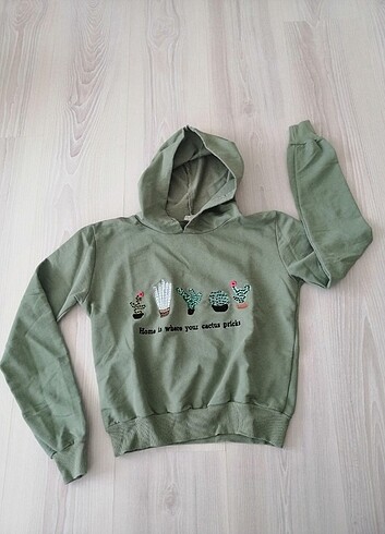 S beden kısa sweatshirt 
