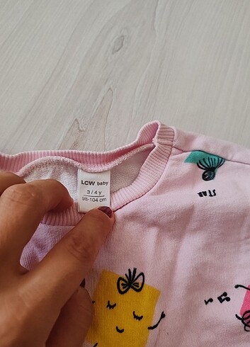 4 Yaş Beden LCW 3 YAŞ SWEATSHIRT 