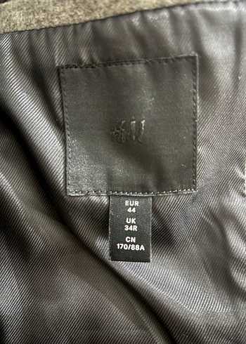 Gri Düğmeli Erkek Kaban - Görsel 4