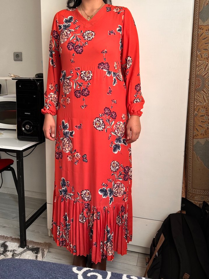 Özel tasarım dikilmiş Çiçekli uzun elbise - Görsel 3