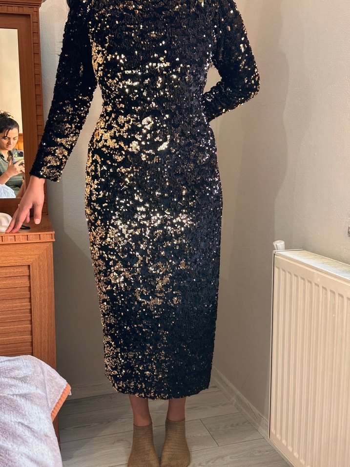 Siyah Payetli Uzun Kollu Gece Elbisesi - Görsel 5