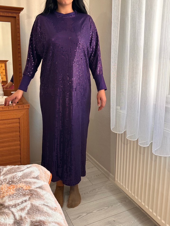 Uzun Mor Parlak Kadın Elbise - Görsel 2