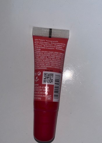 Essence Juicy Bomb Bordo Parlak Dudak Parlatıcısı kiraz kokulu - Görsel 3