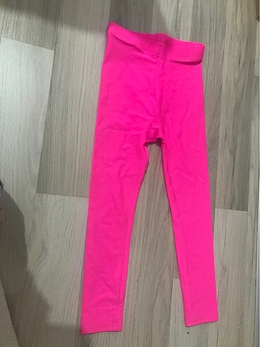Pembe tayt