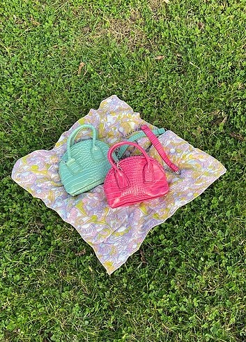 Bershka MİNİ EL ÇANTASI