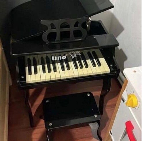 Lino marka ahşap çocuk piyanosu