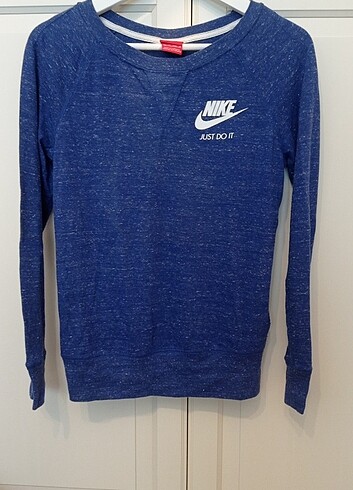 Nike sweatshirt 