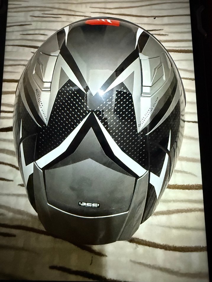 Mt Helmets revence2 policarbon 5* test SIFIR - Görsel 3