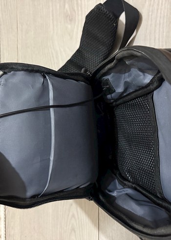 Kahverengi Erkek Omuz Çantası Kilitli USB şarjlı - Görsel 3