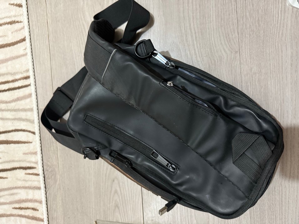 Kahverengi Erkek Omuz Çantası Kilitli USB şarjlı - Görsel 4