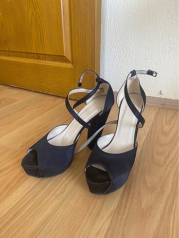 Bantlı Platform Topuk - Görsel 2