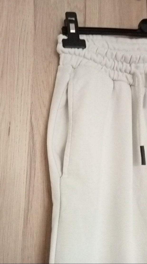 Beyaz Mini Rahat Kesim Kadın Eşofman Altı - Görsel 2