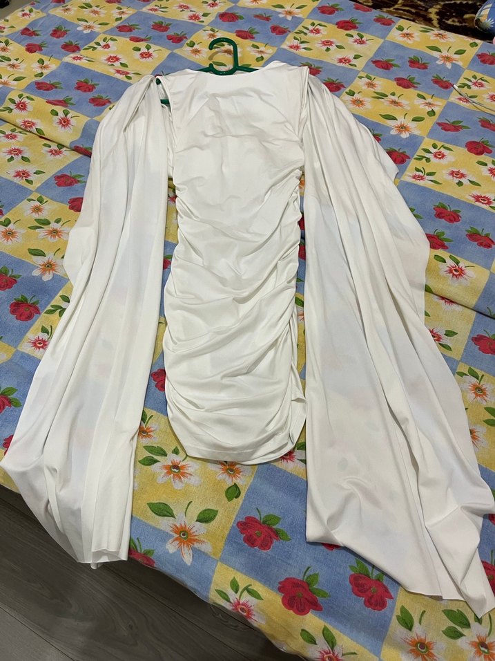 Beyaz elbise - Görsel 3