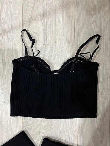 s Beden Crop bluz ve etek