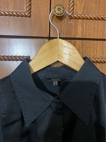 42 Beden Massimo Dutti Siyah Gömlek