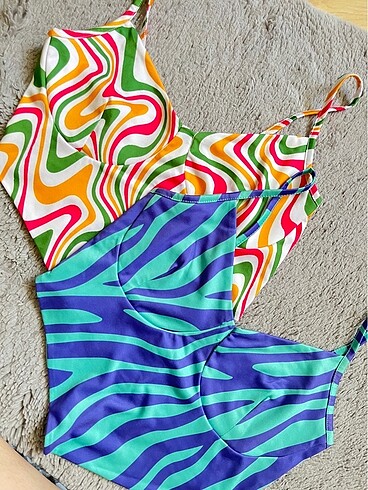 Zara Renkli Crop