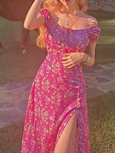 Pembe Pinterest Yırtmaçlı Elbise