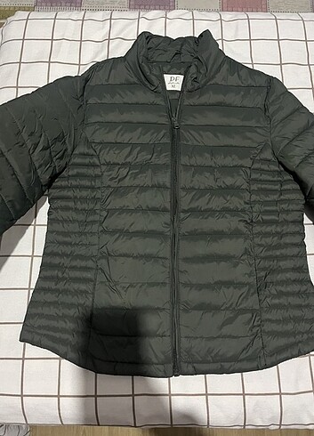 xl Beden Defacto mont