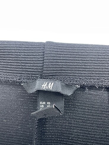 xs Beden siyah Renk H&M Kalem Etek %70 İndirimli.