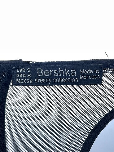 s Beden siyah Renk Bershka Kısa Elbise %70 İndirimli.