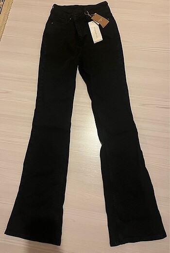 Trendyolmilla yüksek bel jeans