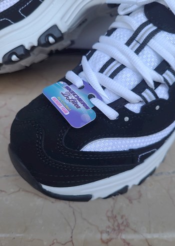 38,5 Beden Skechers Dlites 38.5 Siyah Beyaz Spor Ayakkabı