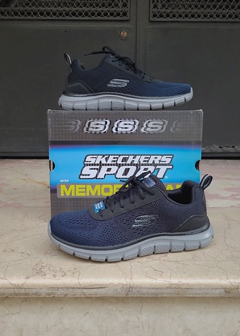 Skechers 44