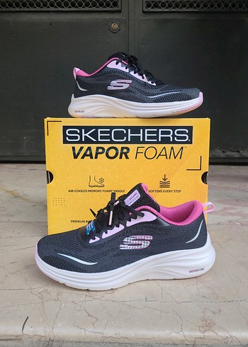 Skechers 37