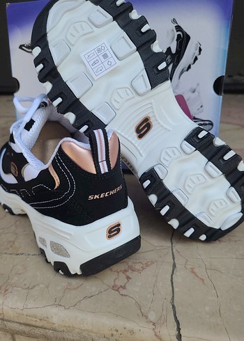 Skechers 37 Numara Spor Ayakkabı - Görsel 4