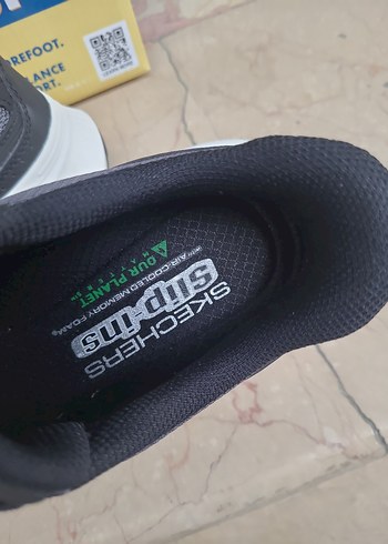 Skechers Slip-ins 37 Numara Spor Ayakkabı - Görsel 4
