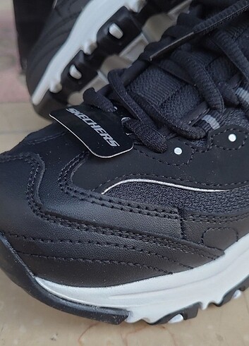37 Beden siyah Renk Skechers D'lites 37 Numara Spor Bot