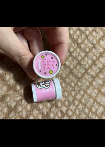 Bomb Cosmetics Meyveli Dudak Kremi 4,5g - Görsel 3