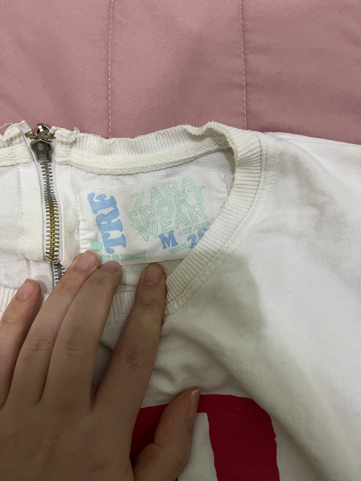 Beyaz Baskılı Fermuarlı Kadın Sweatshirt - Görsel 5