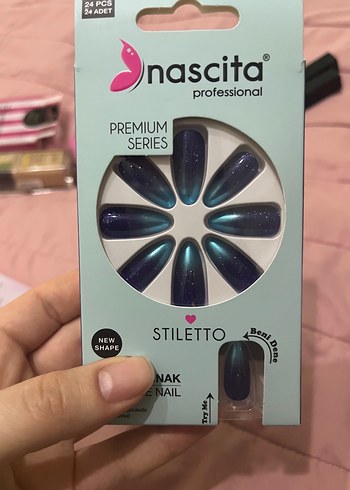 Diğer Nascita Parlak lacivert mavi geçişli Stiletto Takma Tırnak