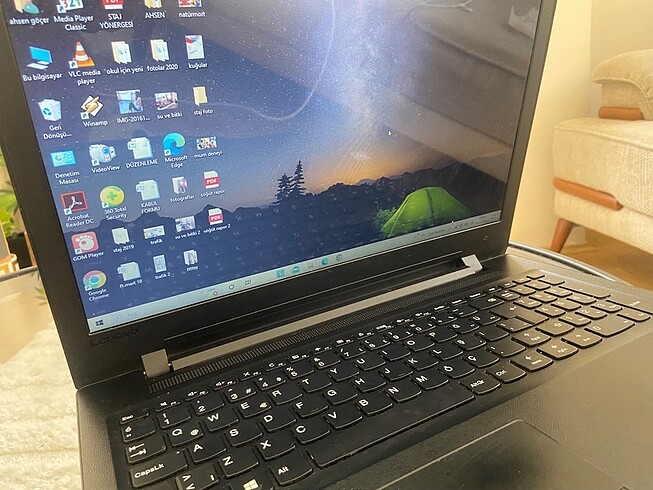 Lenovo diz üstü bilgisayar