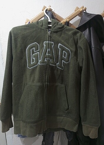 Gap erkek çocuk hırka 