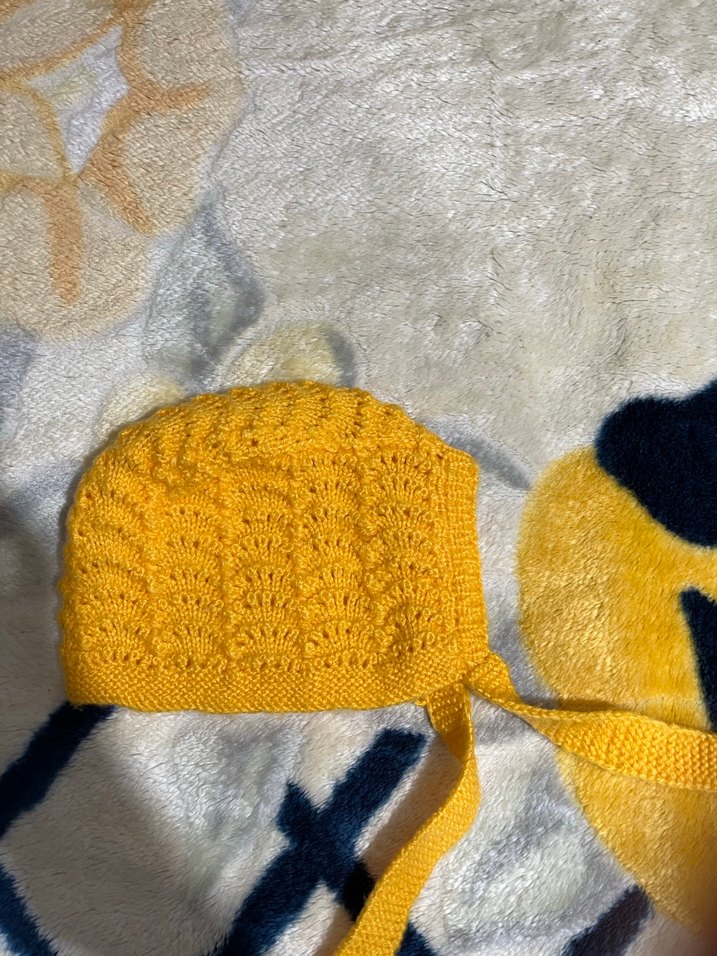 Sarı Bebek beresi örgü - Görsel 2