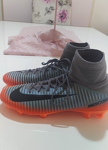 37 Beden çeşitli Renk Nike Mercurial CR7 Profesyonel Futbol Kramponu