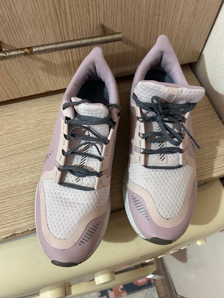 Pembe Gri Dolgu Topuklu Bağcıklı Kadın Spor Ayakkabı - Görsel 2